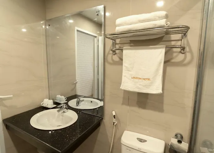 Hotel London Hạ Long